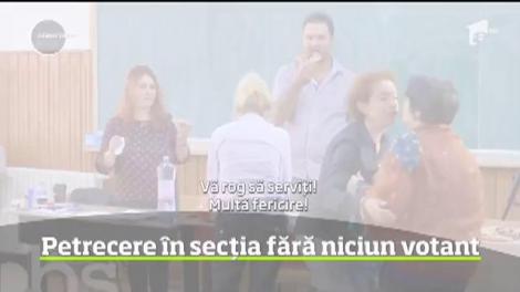 Referendumul pentru modificarea Constituţiei nu a adunat suficienţi votanţi pentru a fi validat