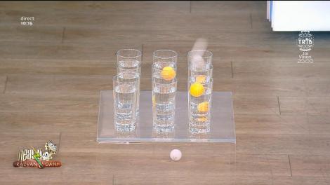 "Băi, Flavia nu era împiedicata pământului?" "X și 0" cu mingi de tenis de masă, motiv de distracție la "Neatza"