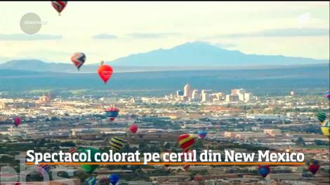 Spectacol cu baloane cu aer cald, pe cerul din New Mexico