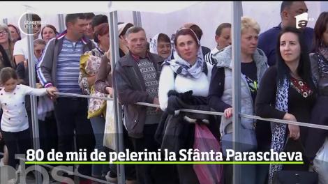 80 de mii de pelerini la moaştele Sfintei Parascheva