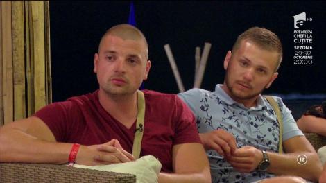 Nebunia continuă pe insula fetelor. Mirela se folosește de gură pentru a-i da pantalonii jos unei ispite masculine!