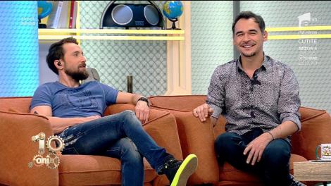 ”Ceapă în ciorapi, cartofi pe cap și varză pe piept!” Răzvan Simion este răcit mort: ”În weekend am stat la orizontală. M-am uitat la fime cu un singur ochi. Sunt la vârsta aia...”