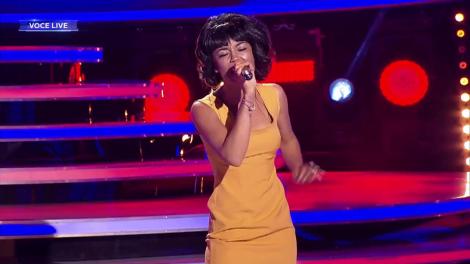 Steaua nemuritoare a muzicii universale! Barbara a adus eleganța și strălucirea pe scenă