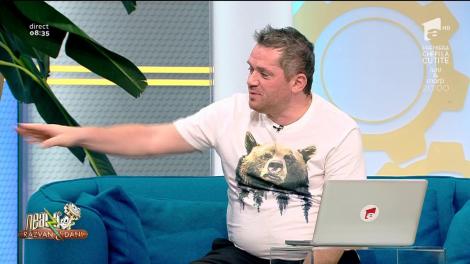 Smiley News! Un Dorel în varianta de ciocolată, mândru de ceea ce a realizat