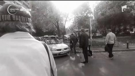 Bătaie pentru un loc de parcare în Bucureşti. Agresorul ridică piciorul pînă la geamul deschis şi îl loveşte pe celălalt!