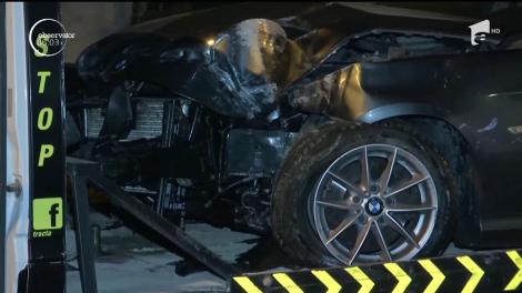 Cu mașina în stâlp, pe contrasens. S-a întâmplat pe o stradă din Capitală