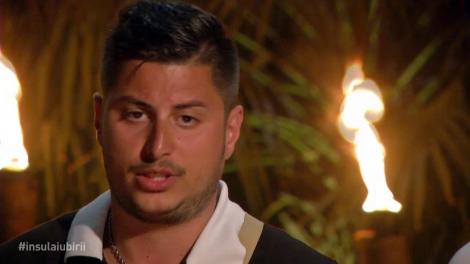 Caracterul lui Răzvan, analizat în cel mai dur mod la Ceremonia Focului: ”Dacă chiar sunt așa, atunci vreau să mă schimb”