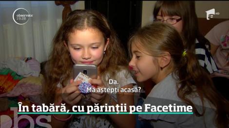 În tabără, cu părinții pe Facetime. Specialiştii spun că asta nu e deloc în beneficiul copiilor