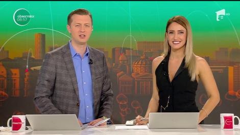 Doi urşi panda din China, bucuroşi de prima ninsoare