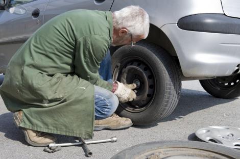 Cum vă pregătiţi autoturismul pentru iarnă. Trucul care scade consumul mașinii, chiar și la temperaturi mici