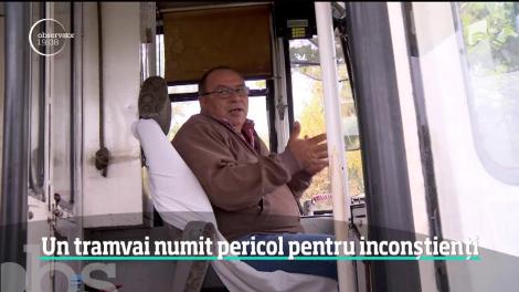 Un tramvai numit pericol pentru inconştienţi! Vieţi curmate de telefonul mobil şi căşti