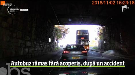 Un autobuz cu etaj a rămas fără acoperiş sub un pod de cale ferată din Marea Britanie