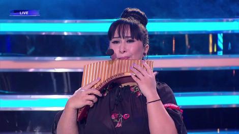 Carmen Rădulescu se transformă în Petrică Mîţu Stoian - "Aştept să răsară luna"