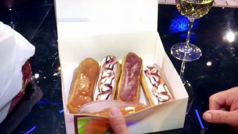 Octavian Manole, concurent în primul sezon, le-a adus juraților prăjituri