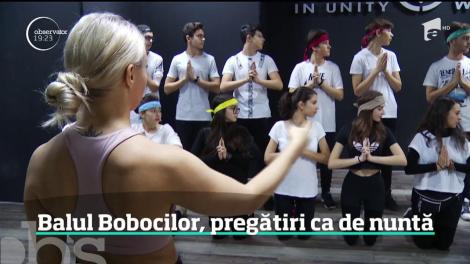 Balul Bobocilor, pregătiri ca de nuntă. Băieţii şi fetele sunt gata pentru prima mare petrecere din viaţa lor