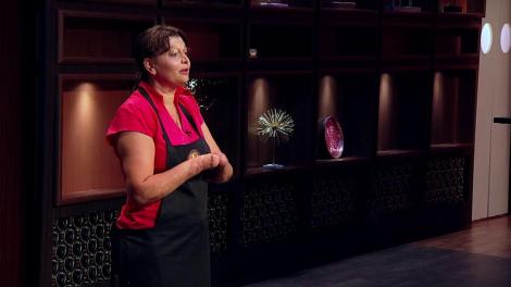 Lecție de viață! Nu are mâini, dar e campioană la tenis de masă și gătește! Mărioara a crescut la orfelinat: "Am suferit din pricina handicapului"