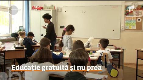 Învăţământul din România este gratuit şi nu prea. Cât trebuie să cheltuiască părinţii pentru un singur copil
