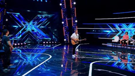 Compoziție proprie la X Factor! Vezi cum cântă Charles Driscoll în fața juraților