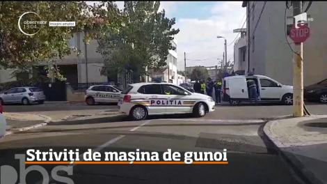 Un tânăr de 19 ani, angajat al companiei de salubritate, a murit, iar altul a fost rănit, după ce maşina de gunoi condusă de un coleg de-al lor i-a strivit