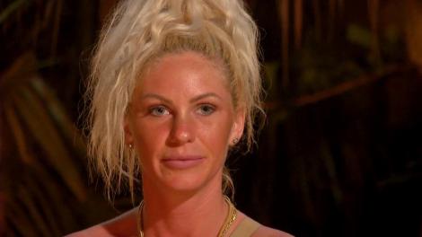 Hannelore, față-n față cu Andi la confruntarea finală de la Bonfire, la ”Insula Iubirii”: ”Nu pot să am o relație cu el!”