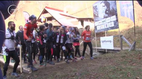 Competiţie de zile mari în Parâng! Iubitorii de sport s-au luat la întrecere cu telescaunul