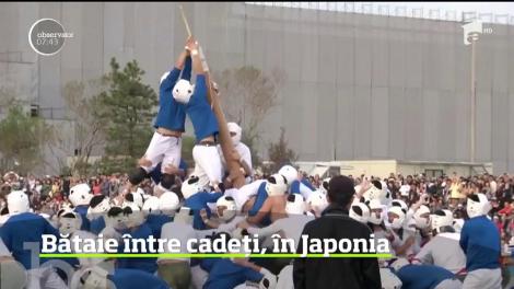 Competiţie extremă în Japonia. Sute de cadeţi ai armatei nipone s-au luptat într-unul dintre cele mai violente sporturi, Bo Taoshi, în traducere "Doborârea Parului"