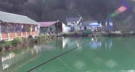 Pentru o captură sigură, tot mai mulţi pescari aleg păstrăvăriile!