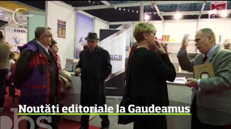 Sute de oameni au venit la deschiderea evenimentului dedicat iubitorilor de carte, Târgul Gaudeamus