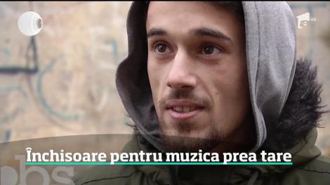 Rom&acirc;nii care obişnuiesc să asculte muzică tare pot chiar să facă &icirc;nchisoare