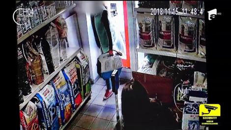 Expus public, a dat înapoi banii furați