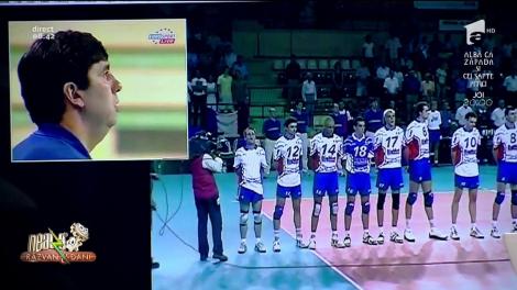 Smiley News. Suporterul care face poze cu toți jucătorii