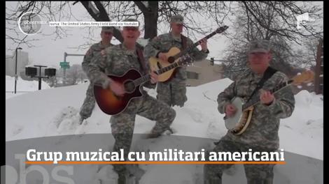 Câţiva soldaţi americani, cu talent muzical şi inimă mare, au înfiinţat o trupă care susţine concerte în toată lumea