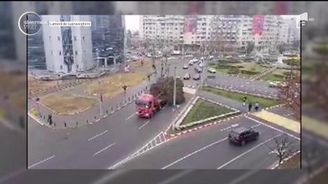 Încă un brad de Crăciun a fost transformat în mătură, de data aceasta în Ploieşti