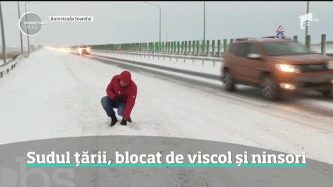 Iarna a răbufnit în forţă şi a adus ninsori, viscol şi polei în 16 judeţe din ţară