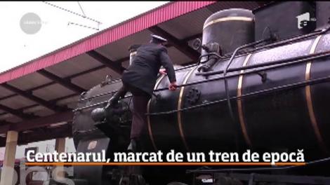 În gara din Galaţi, un tren de epocă, vechi de mai bine de un secol a fost amplasat pe şine şi va rămâne acolo timp de cinci ani