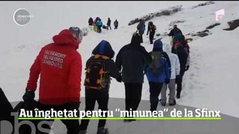 A fost alertă în Bucegi: după o zi de expediţie periculoasă, o familie cu un copil de 11 ani a rămas captivă câteva ore pe munte, până când salvatorii i-au găsit