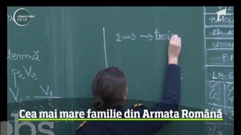 Cea mai mare familie din Armata Română! Trei surori din Bistriţa au îmbrăcat uniforma militară
