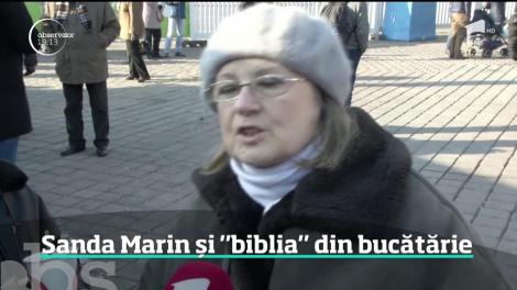 Sanda Marin şi "biblia" din bucătărie