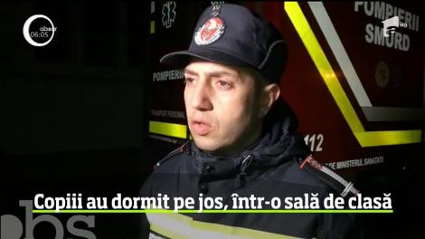 Revoltător! 22 de copii din Olt, veniți la Alba Iulia, au înoptat în frig pentru că nu aveau cazare. Unul a ajuns la spital