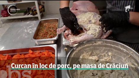 De Crăciun, sarmalele de curcan şi friptura de bibilică înlocuiesc meniul tradiţional