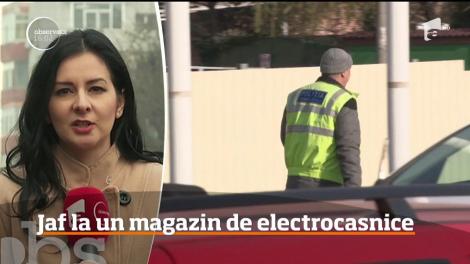 Jaf la un magazin de electronice din Târgovişte