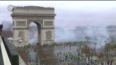 Guvernul de la Paris va renunţa la majorarea taxei pentru carburanţi, scrie presa franceză!