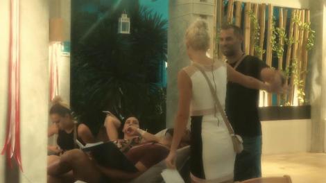 Hannelore l-a căutat pe Răul, după încheierea filmărilor