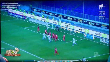 Smiley News. Cea mai neobișnuită fază din fotbal. Ce a făcut portarul