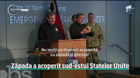 Nămeți de jumătate de metru, școli închise și viscol! Ninsorile au paralizat sud-estul Statelor Unite