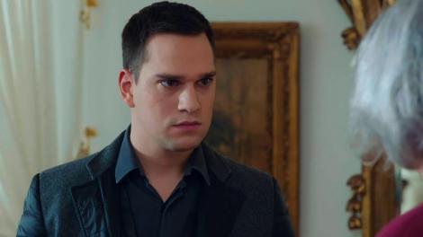 Magda încercând să-l convingă pe Ioan să-i dea o șansă tatălui său, Marius Cristescu