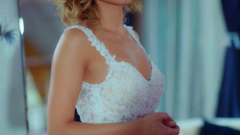 Sonia îmbracă din nou rochia de mireasă