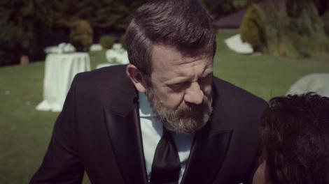 Petru către Alex: "Îmi pare rău că i-am zis lui tata de tine și Sonia"