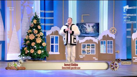 Ionuț Sidău cântă, la Neatza, melodia "Deschide gazdă ușa"