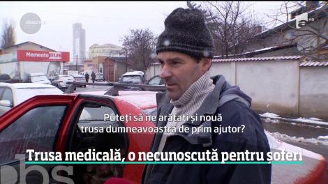 Trusa de prim ajutor rămâne un obiect inutil în portbagajul celor mai mulţi şoferi români. Nu ştiu nici ce conţine, nici cum să o folosească